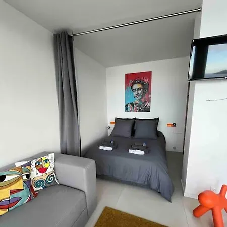 Le Apartment *